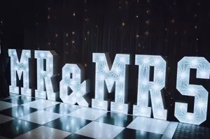 LED Mr & Mrs Letters