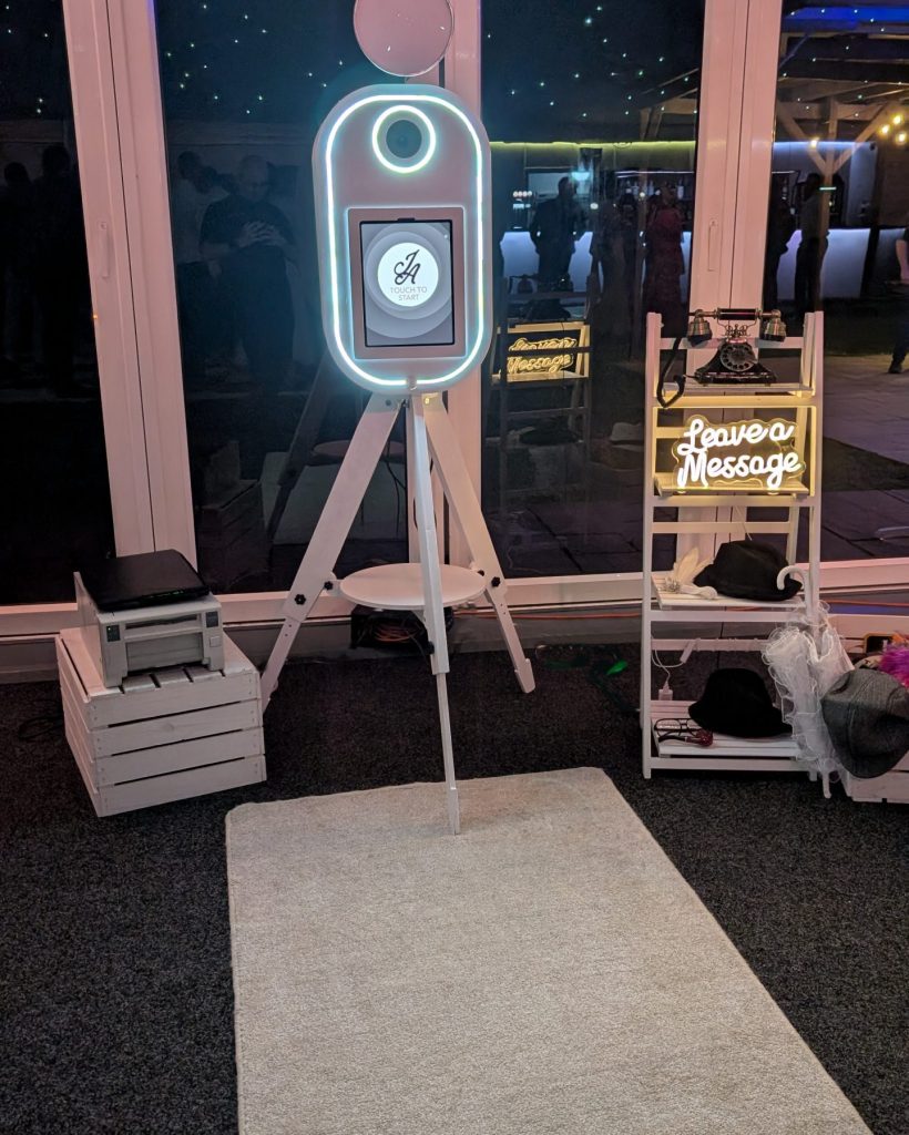 Vintage Photobooth Hire Liverpool